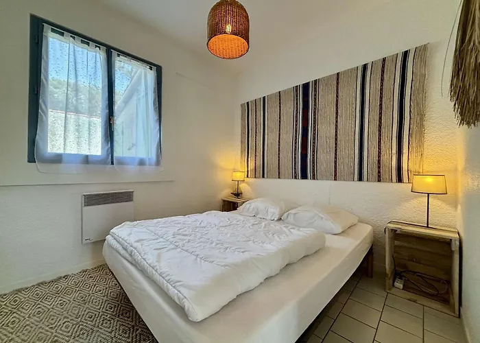 Maison 3 Pieces Pres De La - - Fr-1-246a-249 * Сен-Жорж-д'Олерон