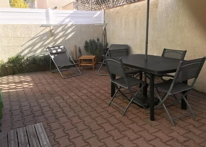 Maison 3 Pieces Pres De La - - Fr-1-246a-249 *